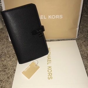 NWT Michael Kors ‘Adele’ Wallet
